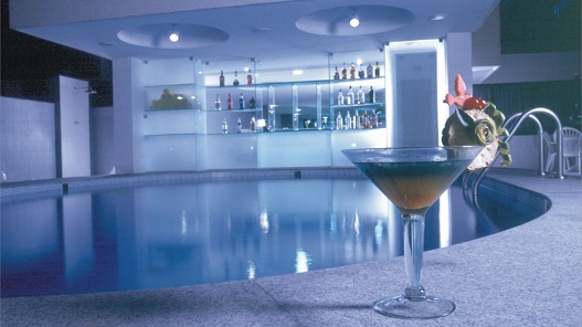 Piscina com vista para Praia de Boa Viagem